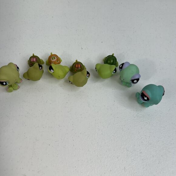 Littlest Pet Shop Lot 27 Figures Animals Birds Frogs Turtles Fish Seahorse Toys - Picture 9 of 10